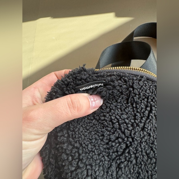 Lululemon Fleece Everywhere Belt Bag - Picture 10 of 14